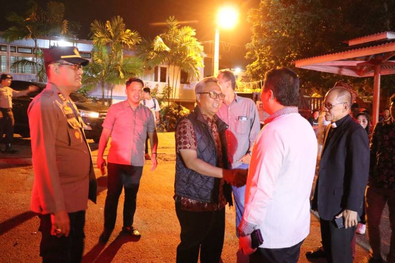 Bupati Lutim Buka Praya Pemuda Gereja POUK Sulselbara di Sorowako