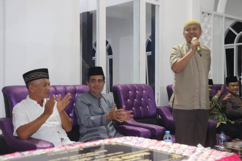 Bupati Resmikan Masjid Hj.Sari Bulang Bajek Desa Buki Timur