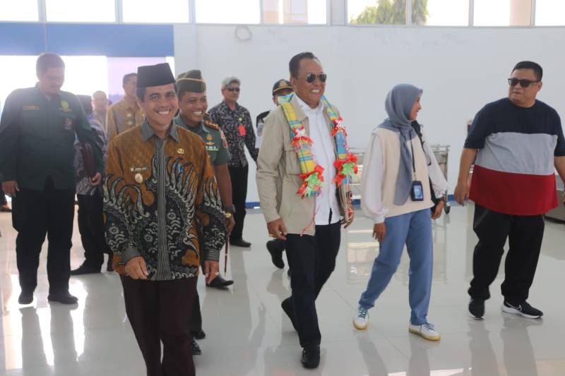 Wabup Selayar Bersama Forkopimda Sambut Kedatangan Kabinda Sulsel