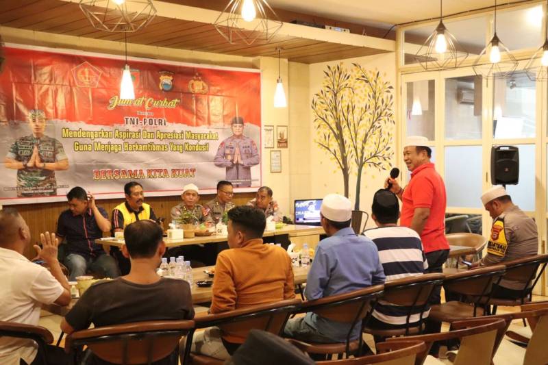 Melalui Jumat Curhat, Polres Pelabuhan Bersama Polda Sulsel Serap Aspirasi Masyarakat
