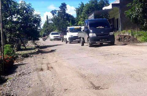 Pemprov Sulsel Pastikan Jalan Poros Sidrap-Soppeng Segera Dikerjakan