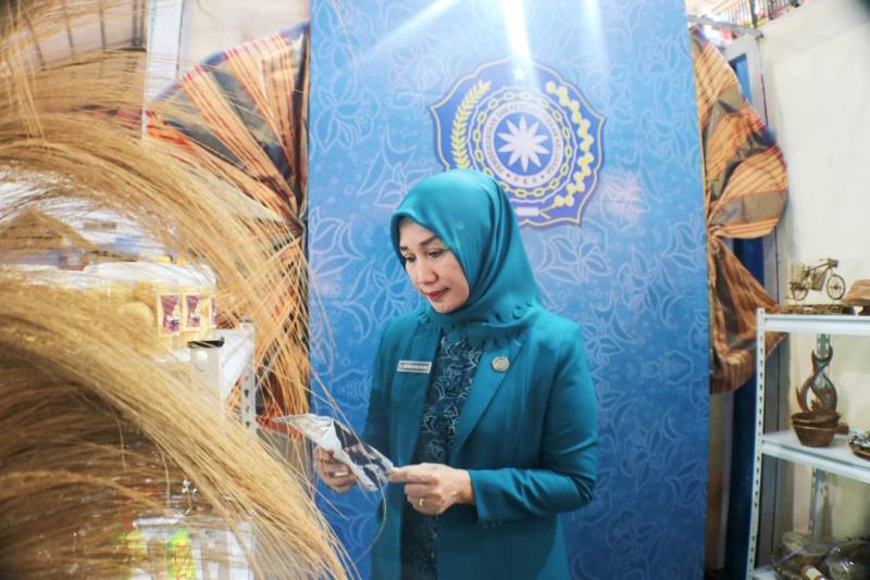 TP PKK Selayar Pamerkan Produk Unggulan Daerah di Mall Panakukang Makassar