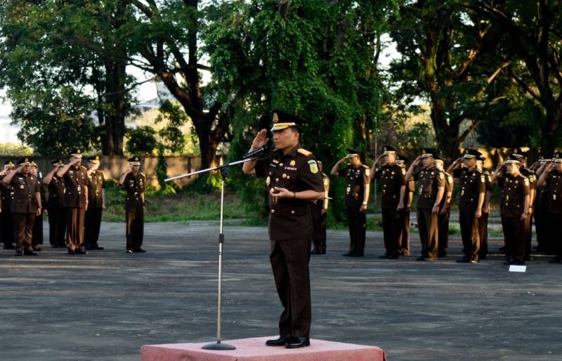 Bentuk Penghargaan ke Pahlawan Pendahulu Bangsa, Kajati Sulsel Ziarah dan Tabur Bunga di TMP