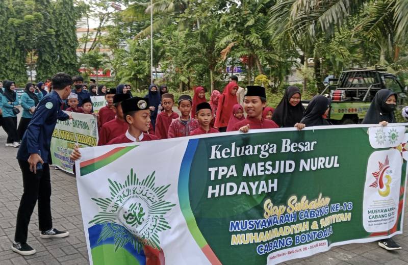 Muscab Ke-13 Muhammadiyah Aisyiyah Bontoala Diawali Pawai Jalan Sehat
