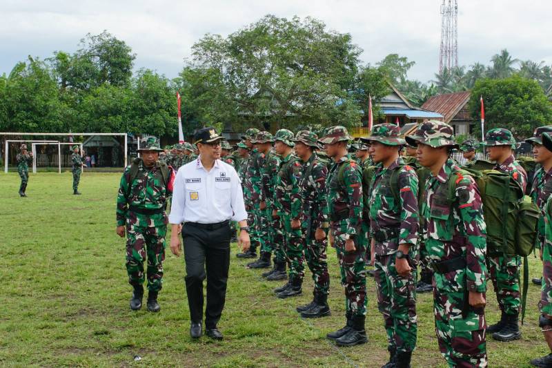 Membangun Jalan, Bukti Cinta TNI untuk Masyarakat Tanah Lemo Bulukumba