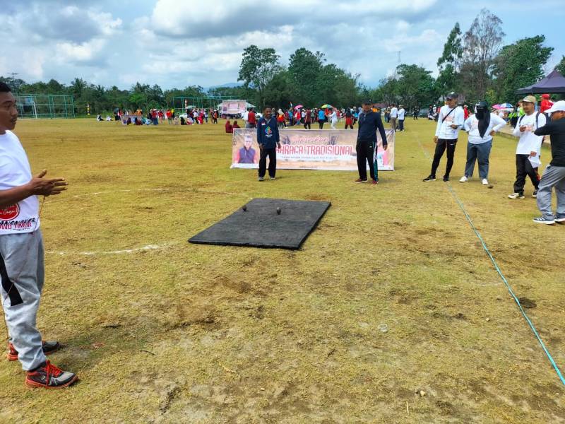 Semarakkan HUT RI ke-78, Pemkab Lutim Gelar Olahraga Tradisional dan Pelatihan Panahan 