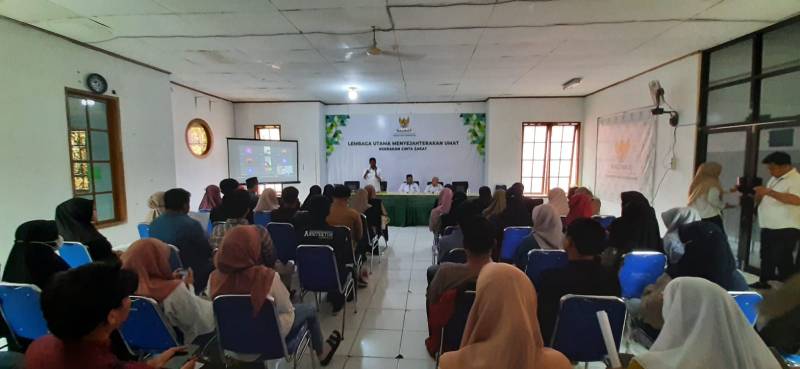 BAZNAS Enrekang Salurkan Bantuan Pendidikan Bagi 86 Mahasiswa Dari Kalangan Keluarga Fakir Miskin 