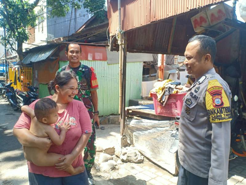 Blusukan di Pemukiman Warga, Bhabinkamtibmas Pattingalloang Ingatkan Pentingnya Harkamtibmas