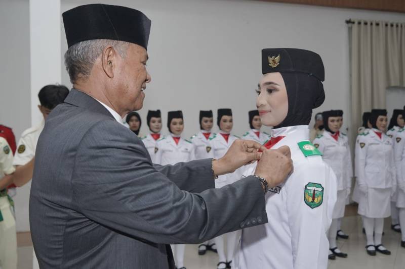 Kukuhkan 71 Paskibraka, Bupati Luwu Ucapkan Selamat Berjuang