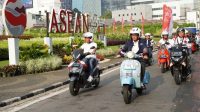 Kampanyekan Upaya Penurunan Polusi, PLN dan Aismoli Gelar Konvoi 200 Motor Listrik