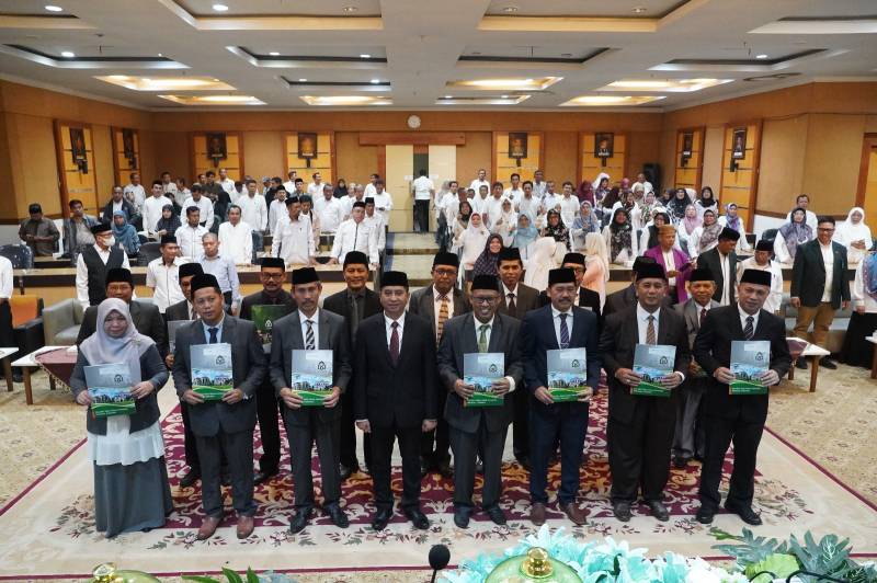 Rektor UIN Alauddin Makassar Lantik Kabinet Baru, Optimis Bawa Perubahan Cepat
