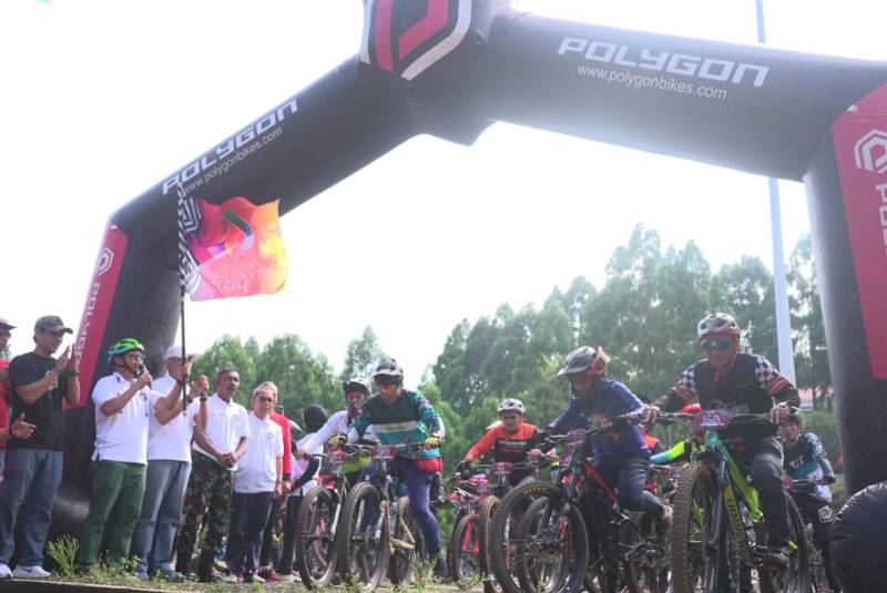 Bupati Budiman Buka Lomba Sepeda Bupati Enduro Cup Tahun 2023