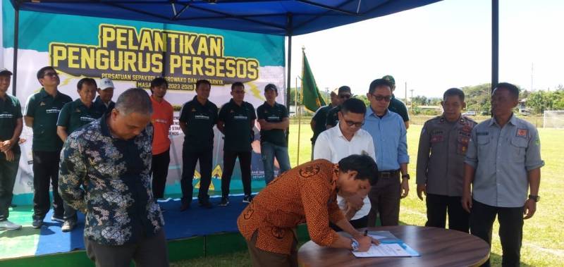 Staf Ahli Pembangunan Lantik Pengurus Persesos Masa Bakti 2023-2028