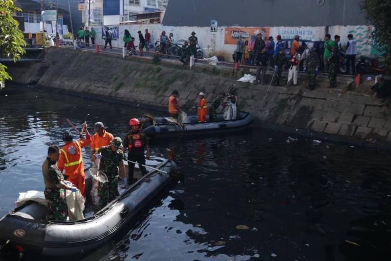 Sukseskan World Clean Up Day, KALLA Berkolaborasi Bersama Komunitas WCD Sulsel Hadirkan Program Aksi Bersih