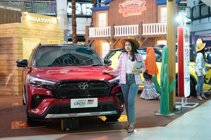 Kalla Toyota Pamerkan 20 Unit Line Up di Public Display Saletember Deal di MaRI