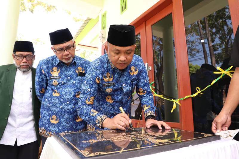 Resmikan Kantor Baru, Ilham Azikin Harap Masyarakat Bisa Rasakan Kehadiran MUI di Bantaeng