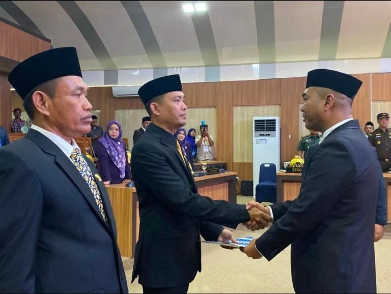 Suryadi Resmi Dilantik Sebagai Anggota DPRD Kabupaten Maros 2019-2024
