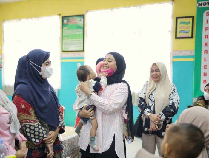 Grebek Stunting, Fatmawati Kunjungi Puskesmas di Dua Kecamatan