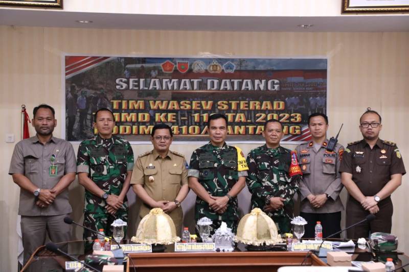 Terima Tim Wasev Sterad, PJ. Bupati Bahtaeng Apresiasi Pelaksanaan TMMD ke-118