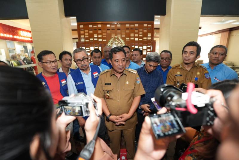 Pj Gubernur Bahtiar Serap Aspirasi Nelayan Sulsel