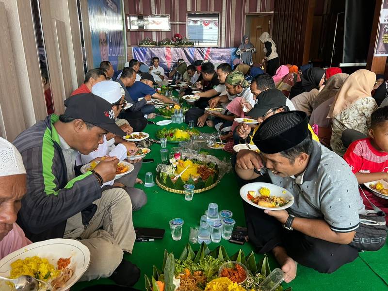 KoReAn Gelar Syukur, AMIN Resmi Terdaftar sebagai Capres-Cawapres 2024-2029