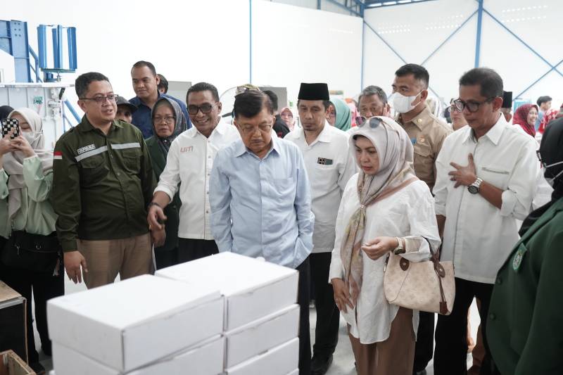 Yayasan Hadji Kalla dan Yayasan Al Ghazali Resmikan Workshop H Achmad Kalla Fakultas Teknik UIM
