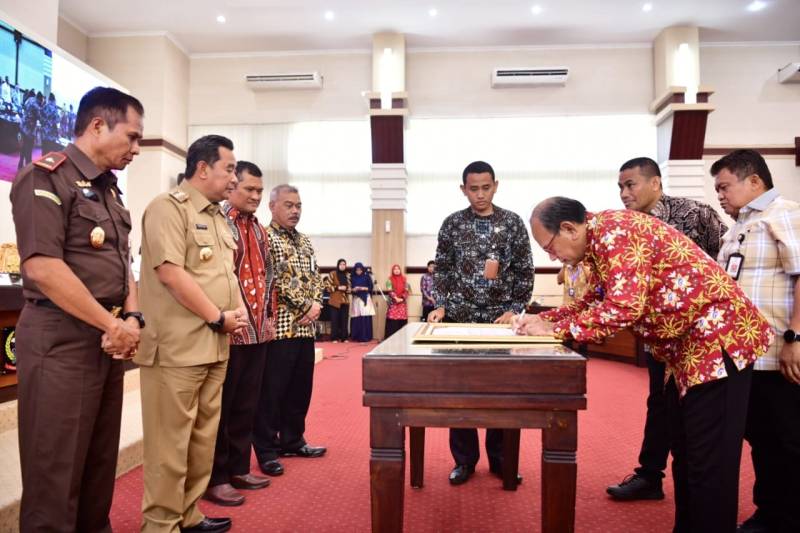 Pj Gubernur Bahtiar Sebut Dana Desa Cegah Migrasi ke Kota