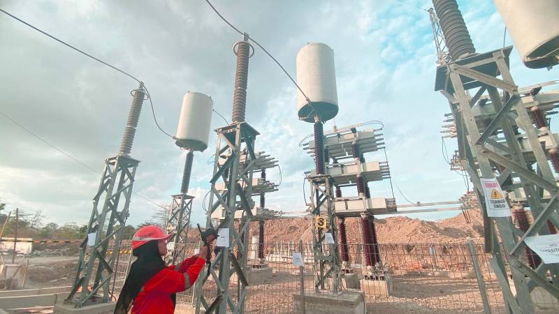 Tingkatkan keandalan, PLN Energized Bay Kapasitor 50MVAr di Bantaeng