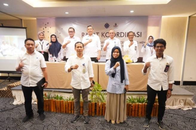 Pj Sekda Paparkan Penurunan Angka Pengangguran Pada Rakor Transformasi SDC Menuju TKDV Sulsel