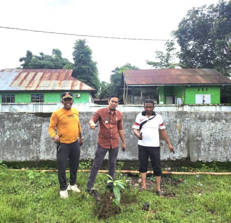 Selamatkan Bumi dan Udara, Camat Polut Pimpin Gerakan Tanam Sejuta Pohon