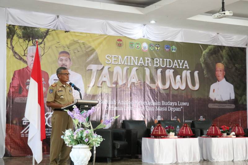 Bupati Budiman Buka Seminar Budaya Tana Luwu Rangkaian HJL dan HPRL 2024