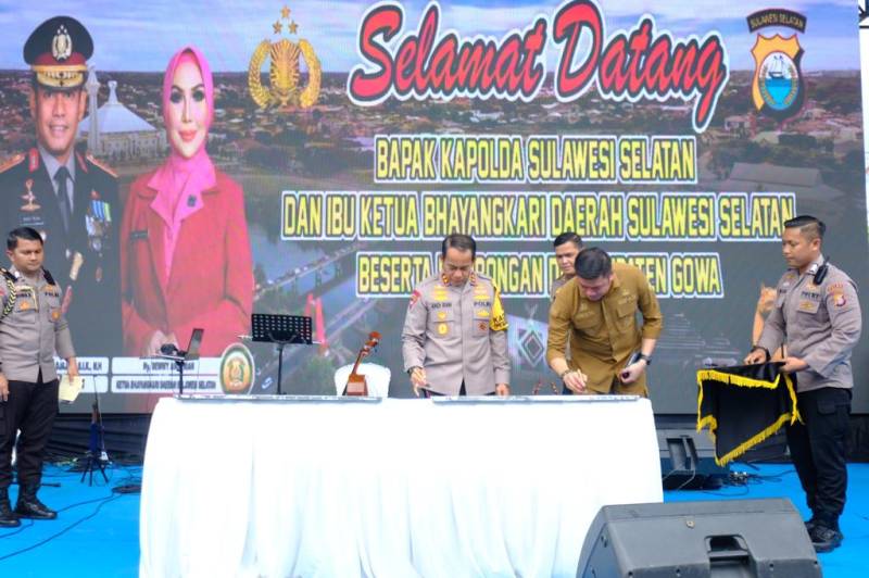 Pembab Gowa dan Polda Sulsel Salurkan 4.000 Paket sembako