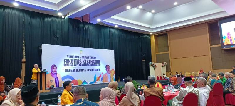Hadapan Yudisium, Dekan Fakultas Kesehatan UPRI Harap Alumni Bisa Bersaing 
