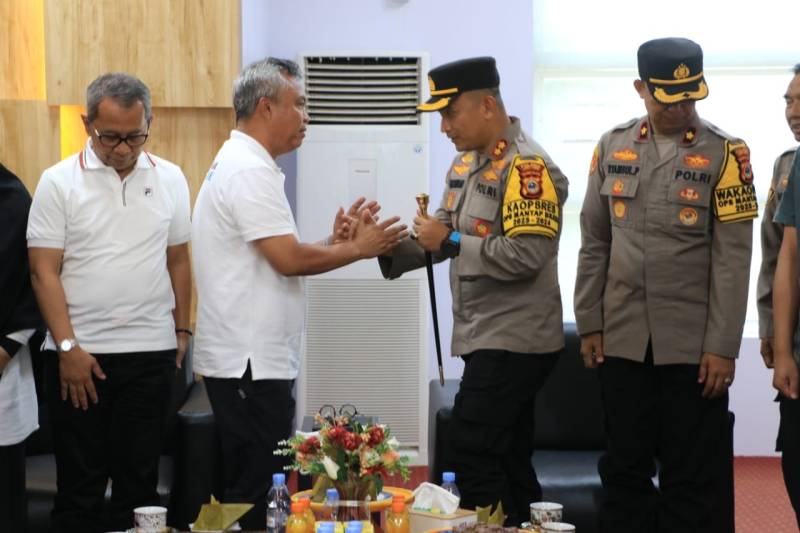 Baru Menjabat, Kapolres Luwu Timur Silaturahmi dengan Bupati Budiman