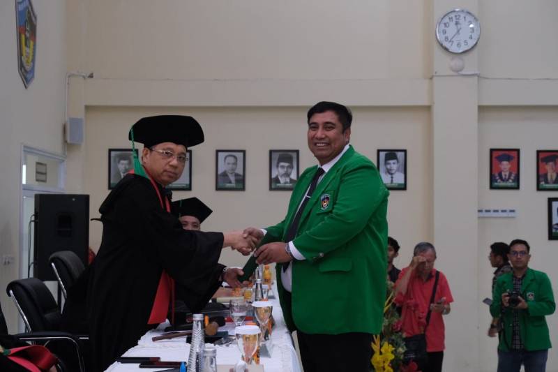 Bupati Maros Raih Gelar Doktor dengan Predikat Sangat Memuaskan