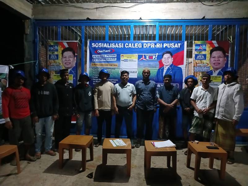 Sedikitnya Seratus Petani Di Desa Compong Hadiri Sosialisasi Pencalegkan Ali Syarif Menuju DPR RI Pusat Melalui Partai Demokrat