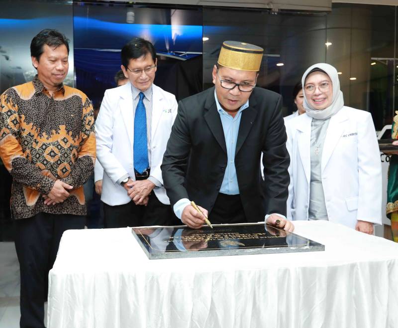 RS JEC Orbita @ Makassar One-Stop Solution untuk Penanganan Gangguan Mata Terkomprehensif di Indonesia Timur RS JEC Orbita @ Makassar One-Stop Solution untuk Penanganan Gangguan Mata Terkomprehensif di Indonesia Timur
