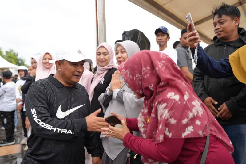Cooling Down Jelang Pemilu 2024, Pj Gubernur Inisiasi Jalan Sehat dan Bakti Sosial