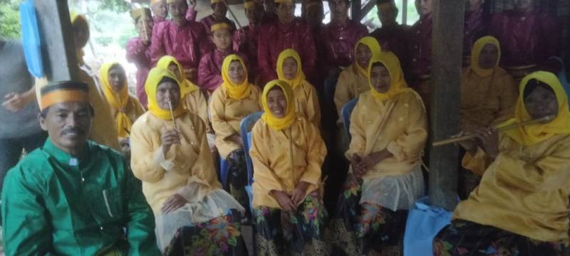 Dapat Bantuan Dari Kemensos RI, Ketua BAS Bunga Durian Uru Dan Kades Ledan Sampaikan Terimakasih 
