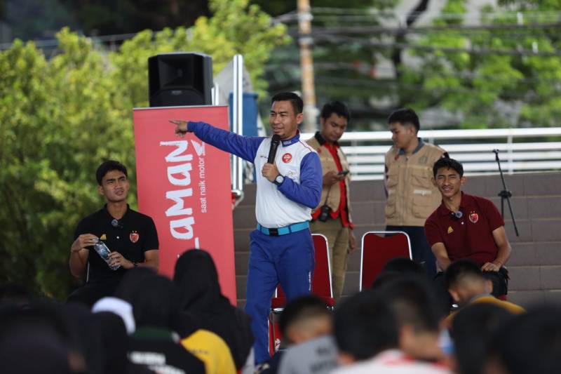 Bersama PSM Makassar, Asmo Sulsel Perkuat Literasi #Cari_Aman Anggota Paskibraka Sekolah
