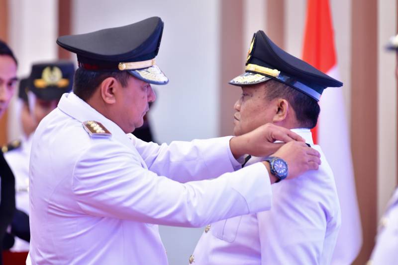 Lantik Dua Pj Kepala Daerah, Bahtiar Minta Perbanyak Turun Lapangan 