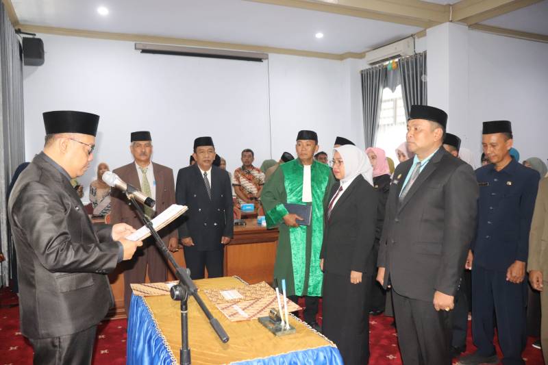 Sekda Mesdiyono Lantik 2 Pejabat Pimpinan Pratama dan 14 Pejabat Administrator