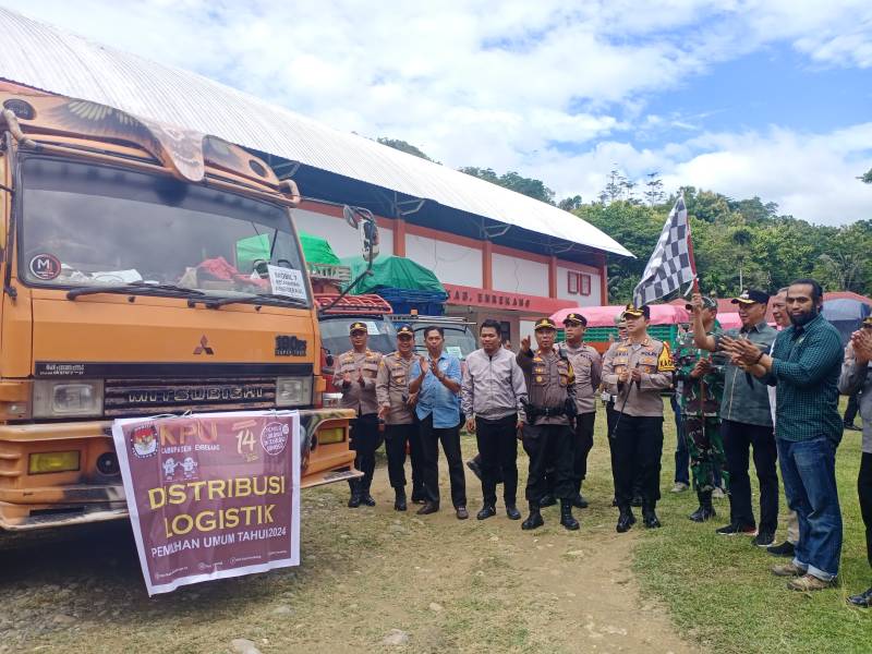 Lepas Distribusi Logistik Pemilu, PJ Bupati Berharap Tak Ada Halangan Hingga Penghitungan Suara 