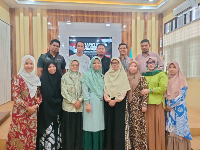 Kepala Balai Bahasa Sulsel Hadiri Raker dan Orientasi Pengurus AGBSI