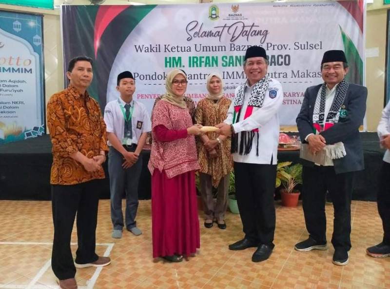 Keluarga Besar Pesantren Modern IMMIM Putra Moncongloe Serahkan Donasi untuk warga Palestina melalui BAZNAS Sulsel