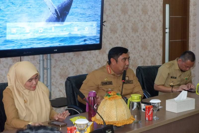 Perayaan 3 Tahun Kepemimpinan Chaidir Syam- Suhartina Bohari Dihibur Penyanyi Ridwan Sau