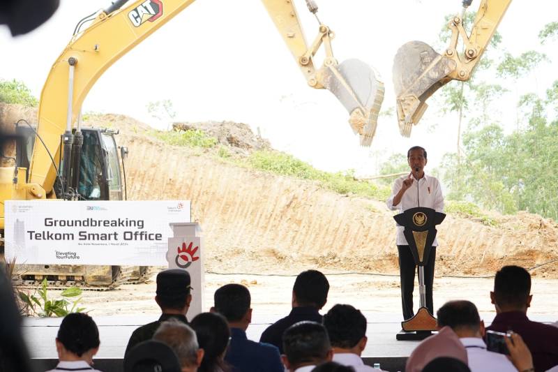 Presiden Groundbreaking Telkom Smart Office di IKN
