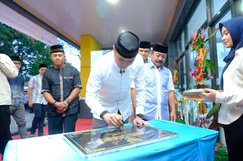 Safari Ramadan, Bupati Gowa Resmikan Pos Pelayanan Publik Tinggimoncong