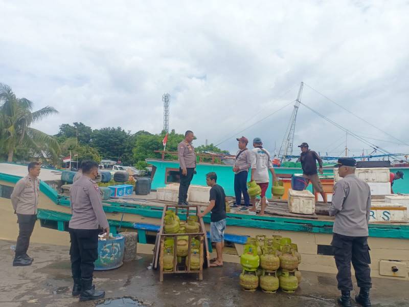 Polres Pelabuhan Makassar Imbau Masyarakat Waspada cuaca Ekstrem