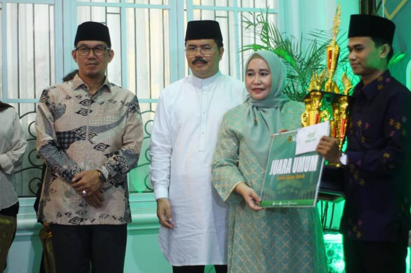Aras Berikan Tiket Umroh Pemenang Tilawah Ramadan